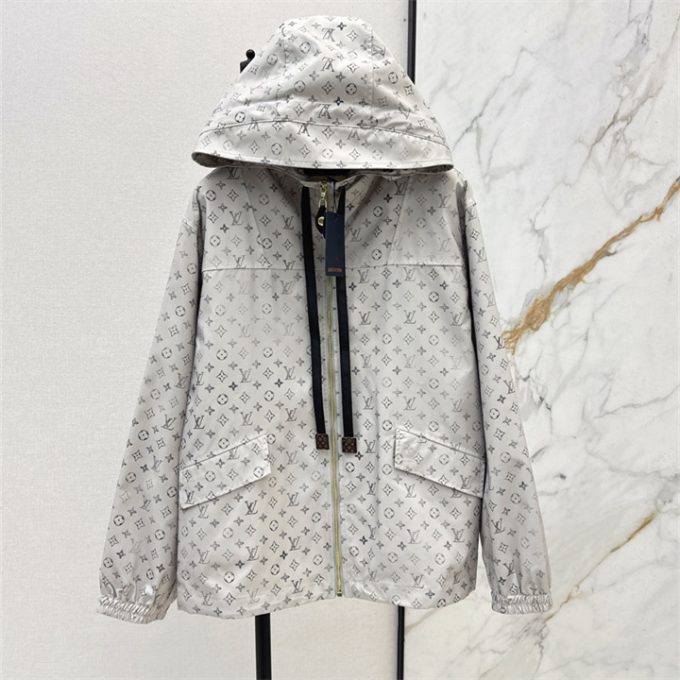 ルイヴィトン モノグラム フーデッドパーカ 2025年 LOUISVUITTON ジップジャケット ロングスリーブ レディース