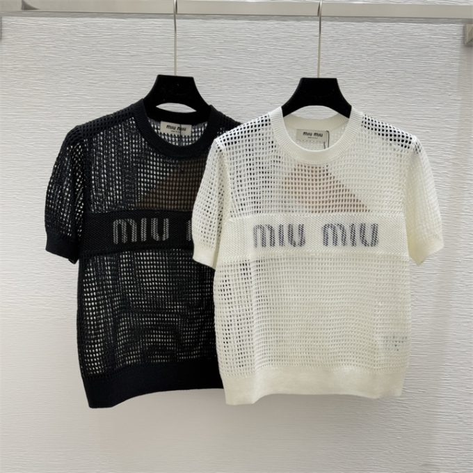 ミュウミュウ ニットシャツ 2025年 MIUMIU 透かし彫り Tシャツ 半袖 セーター クルーネック レディース