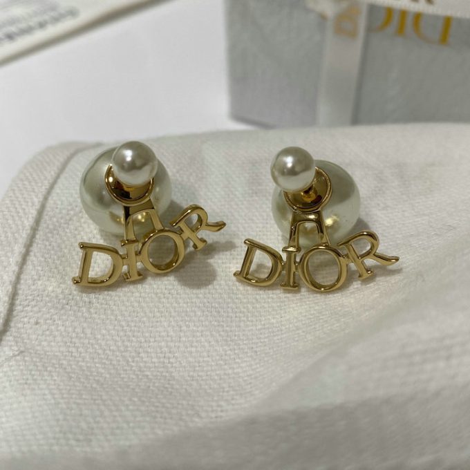 クリスチャンディオール 2025年 トライバル ピアス CHRISTIAN DIOR イヤリング ジュエリー ホワイト レジンパール - 画像 (8)