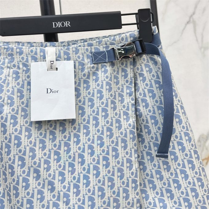 クリスチャンディオール 上下セット 2025年新作 DIOR ２つ セットアップ フード付き ベストジャケット ショートスコート レディース - 画像 (10)