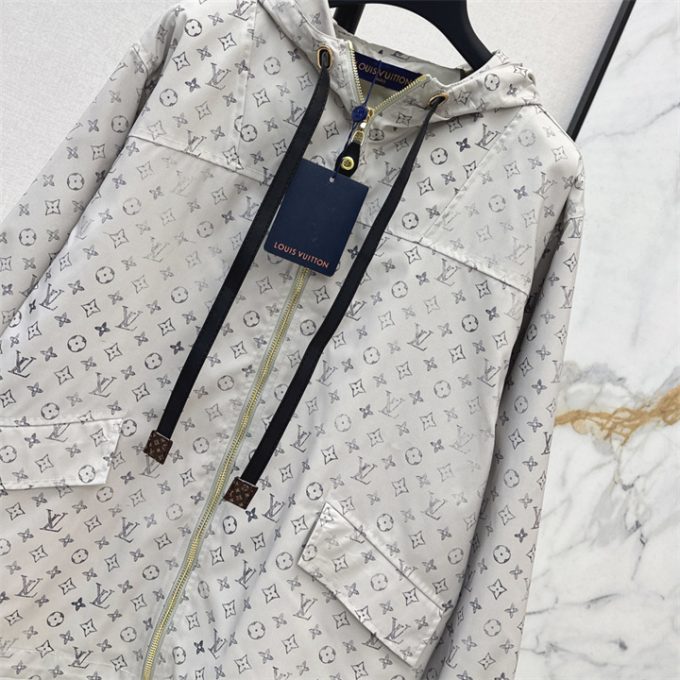 ルイヴィトン モノグラム フーデッドパーカ 2025年 LOUISVUITTON ジップジャケット ロングスリーブ レディース - 画像 (5)
