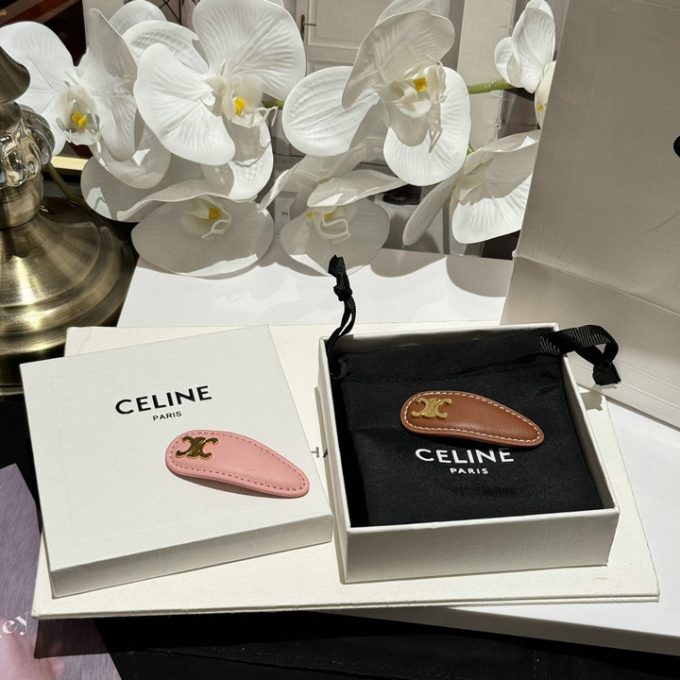 セリーヌ 2025年 ヘアピン CELINE スナップ ヘアクリップ 超可愛い - 画像 (5)