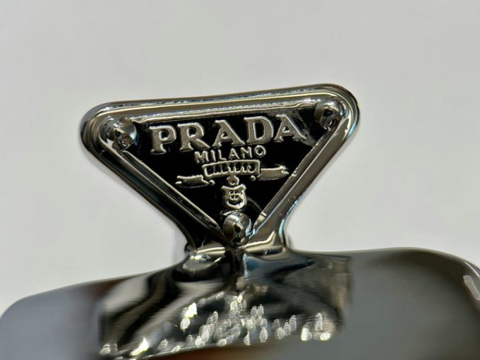 プラダ 2025年 ヘアピン PRADA ヘアクリップ 超可愛い - 画像 (8)