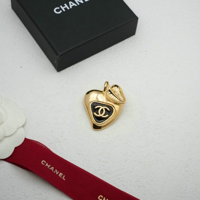 CHANEL シャネル 2025年 ブローチ レディース ジェリー