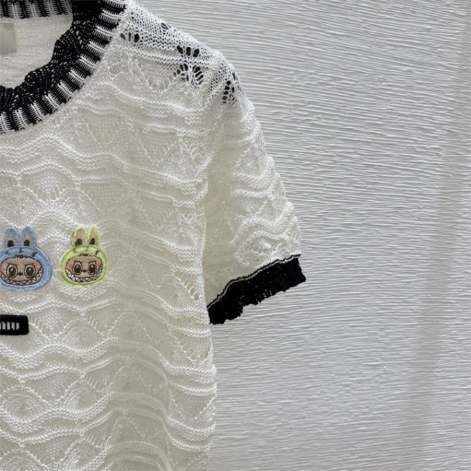 ミュウミュウ ニットシャツ 2025年 MIUMIU 透かし彫り Tシャツ 半袖 セーター クルーネック レディース - 画像 (7)