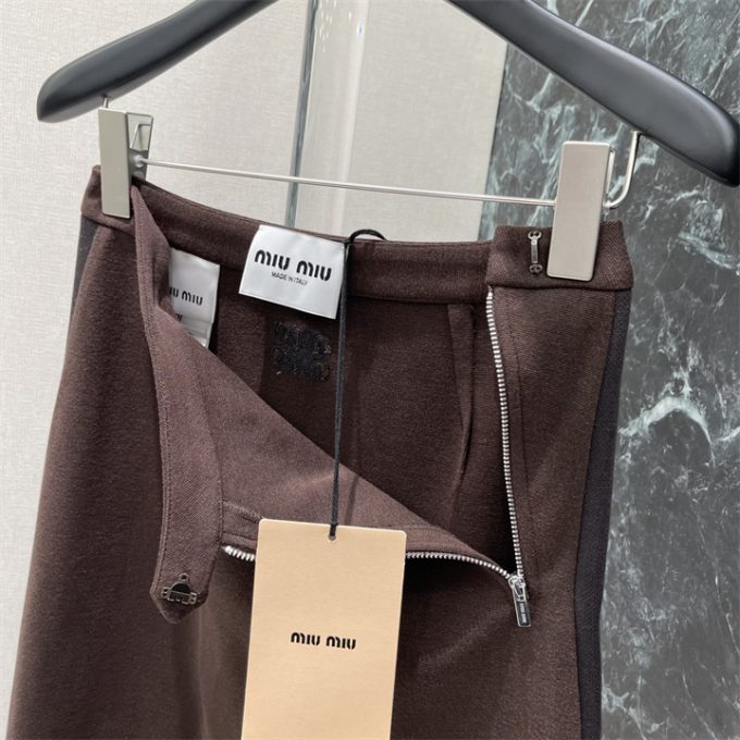 ミュウミュウ MIUMIU 2025年 ミニスカート レギュラーフィット コットン レディース - 画像 (4)