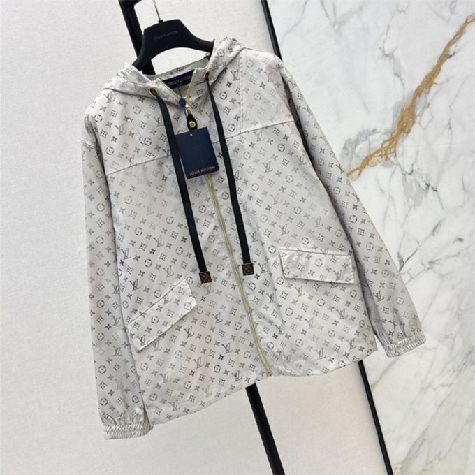 ルイヴィトン モノグラム フーデッドパーカ 2025年 LOUISVUITTON ジップジャケット ロングスリーブ レディース - 画像 (2)