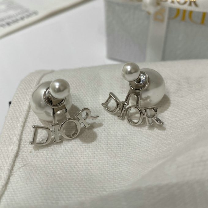 クリスチャンディオール 2025年 トライバル ピアス CHRISTIAN DIOR イヤリング ジュエリー ホワイト レジンパール - 画像 (4)