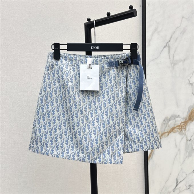 クリスチャンディオール 上下セット 2025年新作 DIOR ２つ セットアップ フード付き ベストジャケット ショートスコート レディース - 画像 (8)