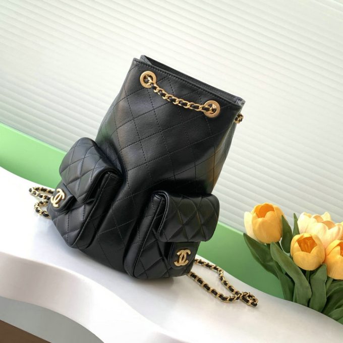 シャネル 2025年 チェーンベルト バックパック CHANEL レディース リュック 2way ショルダーバッグ ラムスキン