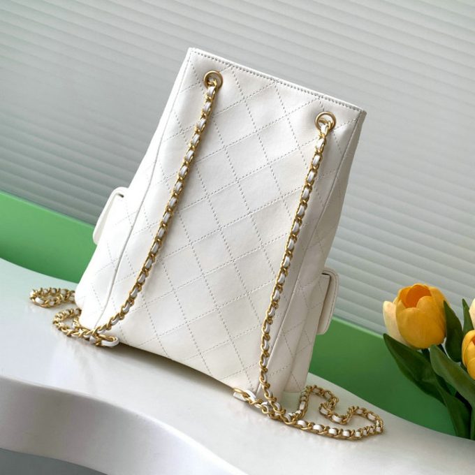 シャネル 2025年 チェーンベルト バックパック CHANEL レディース リュック 2way ショルダーバッグ ラムスキン - 画像 (3)