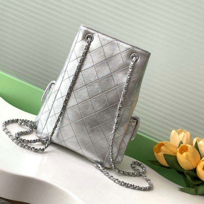 シャネル 2025年 チェーンベルト バックパック CHANEL レディース リュック 2way ショルダーバッグ ラムスキン - 画像 (3)