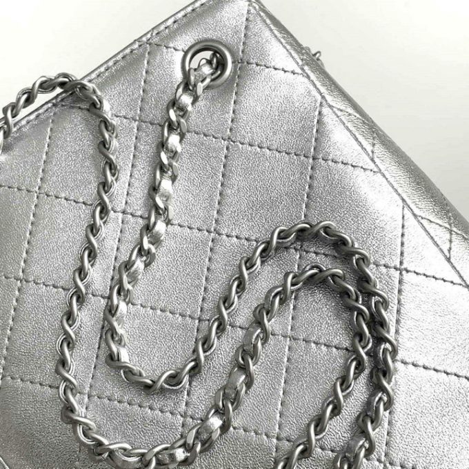 シャネル 2025年 チェーンベルト バックパック CHANEL レディース リュック 2way ショルダーバッグ ラムスキン - 画像 (7)