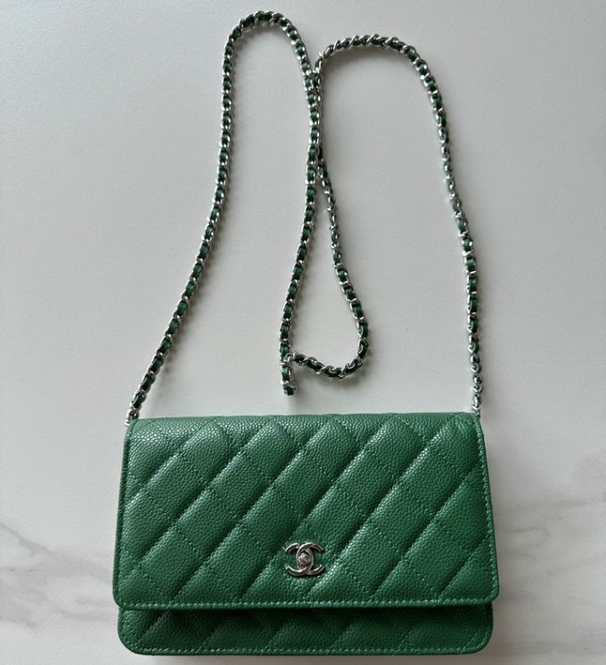 シャネル 2025年 チェーンウォレット CHANEL ミニ フラップバッグ ショルダーバッグ レディース シルバー金具