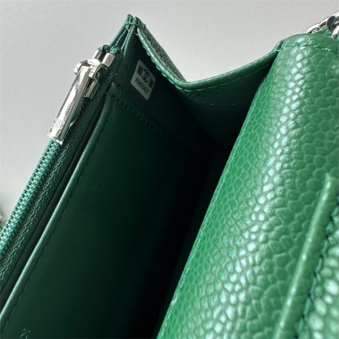 シャネル 2025年 チェーンウォレット CHANEL ミニ フラップバッグ ショルダーバッグ レディース シルバー金具 - 画像 (7)