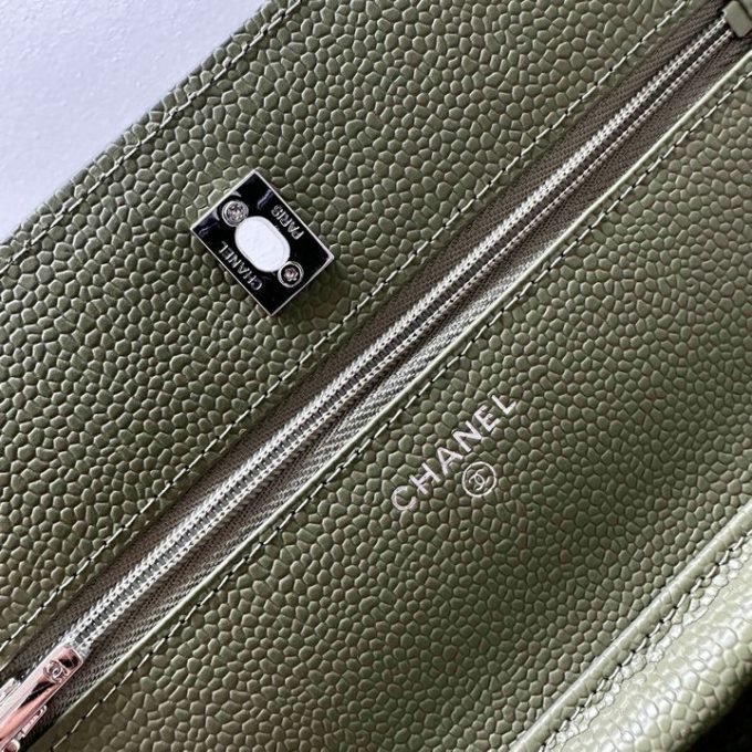 シャネル 2025年 チェーンウォレット CHANEL ミニ フラップバッグ ショルダーバッグ レディース シルバー金具 - 画像 (8)