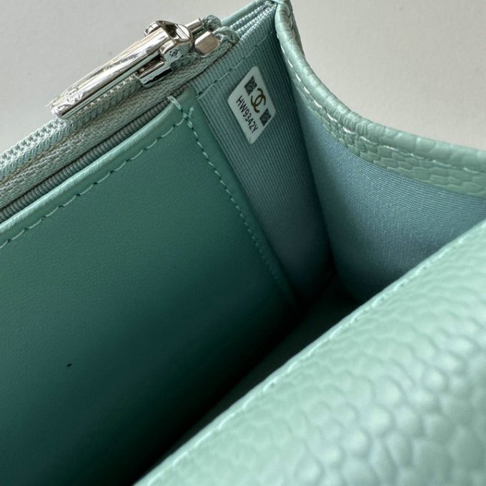シャネル 2025年 チェーンウォレット CHANEL ミニ フラップバッグ ショルダーバッグ レディース シルバー金具 - 画像 (7)