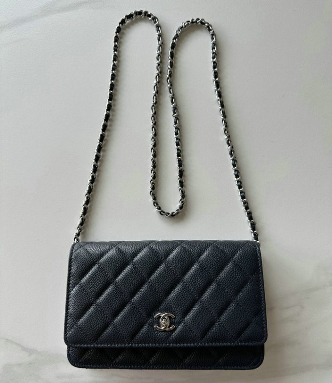 シャネル 2025年 チェーンウォレット CHANEL ミニ フラップバッグ ショルダーバッグ レディース シルバー金具