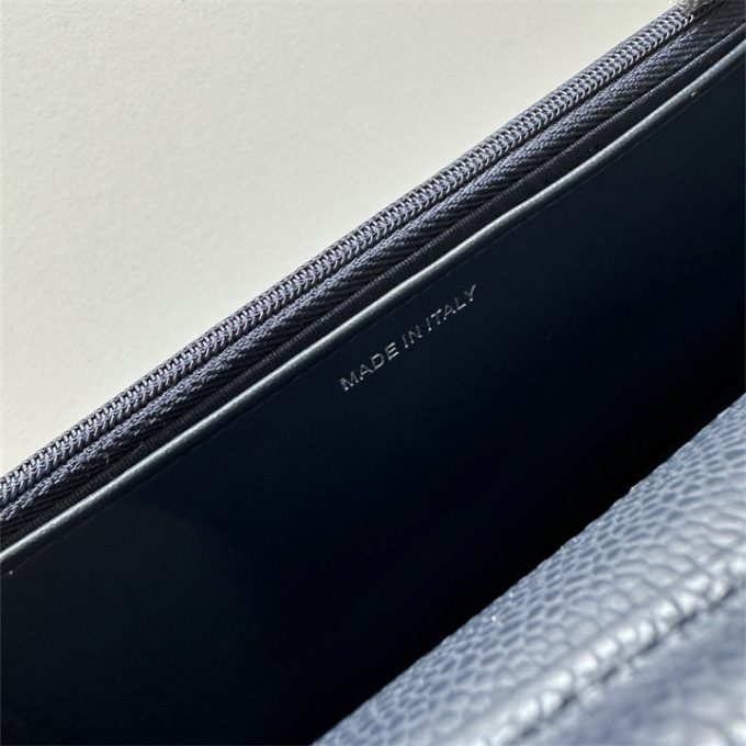 シャネル 2025年 チェーンウォレット CHANEL ミニ フラップバッグ ショルダーバッグ レディース シルバー金具 - 画像 (5)