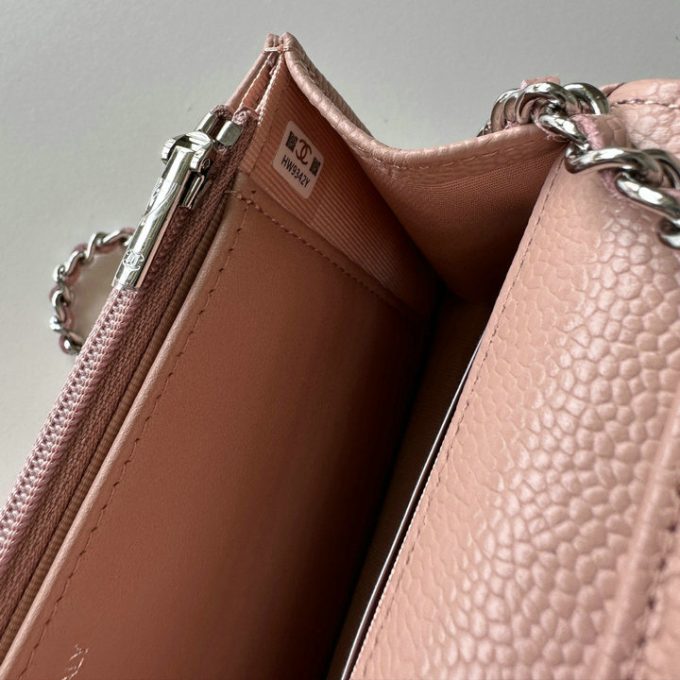 シャネル 2025年 チェーンウォレット CHANEL ミニ フラップバッグ ショルダーバッグ レディース シルバー金具 - 画像 (6)