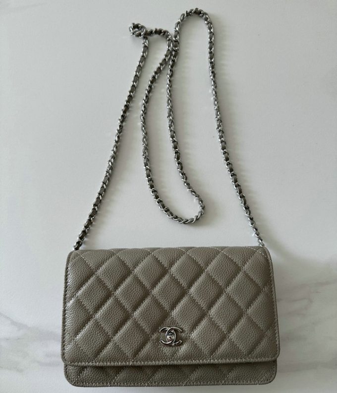 シャネル 2025年 チェーンウォレット CHANEL ミニ フラップバッグ ショルダーバッグ レディース シルバー金具