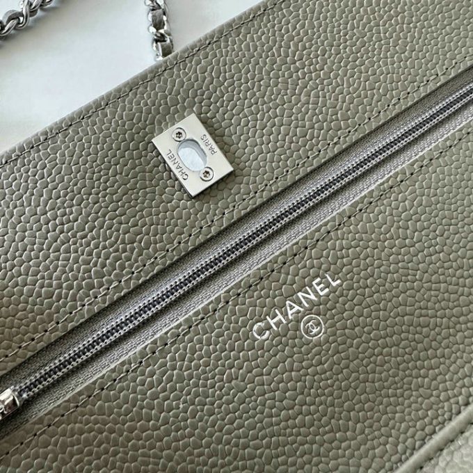 シャネル 2025年 チェーンウォレット CHANEL ミニ フラップバッグ ショルダーバッグ レディース シルバー金具 - 画像 (8)