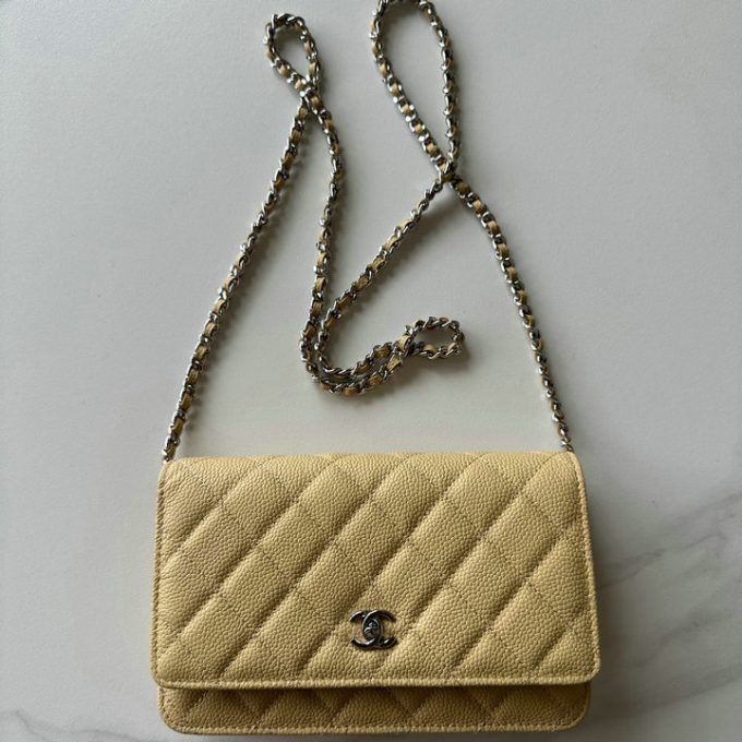 シャネル 2025年 チェーンウォレット CHANEL ミニ フラップバッグ ショルダーバッグ レディース シルバー金具