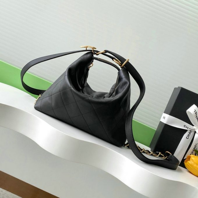 シャネル 2025年 ミディアムバッグ CHANEL ホーボーバッグ ハンドバッグ 2way ショルダーバッグ レディース