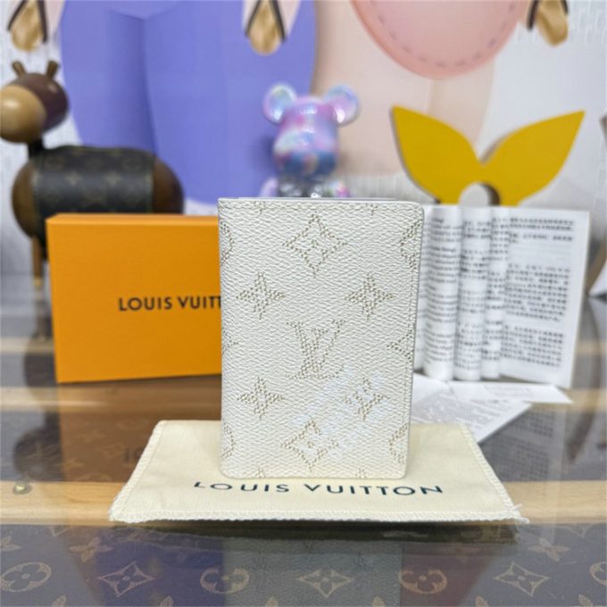 ルイヴィトン 2025年 カードケース M14689 LOUISVUITTON オーガナイザー ドゥ ポッシュ モノグラム ヘリテージ キャンバス