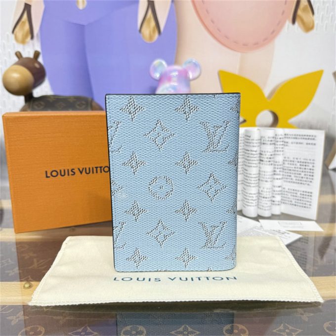 ルイヴィトン 2025年 パスポートカバー M15075 LOUISVUITTON クーヴェルテュール パスポール モノグラム ヘリテージ キャンバス - 画像 (3)
