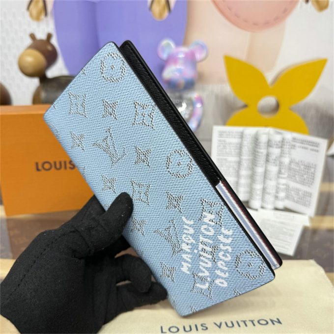 ルイヴィトン 2025年 ポルトフォイユ ブラザ  M15156 LOUISVUITTON 二つ折り長財布 ロングウォレット モノグラム ヘリテージ キャンバス - 画像 (4)