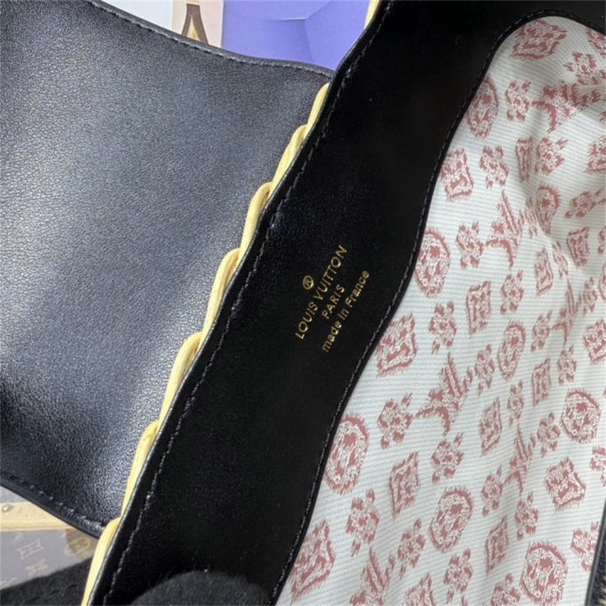 ルイヴィトン 2025年 カプシーヌ BB ハンドバッグ M26003 LOUISVUITTON ショルダーバッグ カウハイドレザー レディース - 画像 (7)