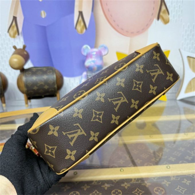 ルイヴィトン 2025年 カメラバッグ M51274 LOUISVUITTON スクエアバッグ ショルダーバッグ モノグラムキャンパス - 画像 (4)