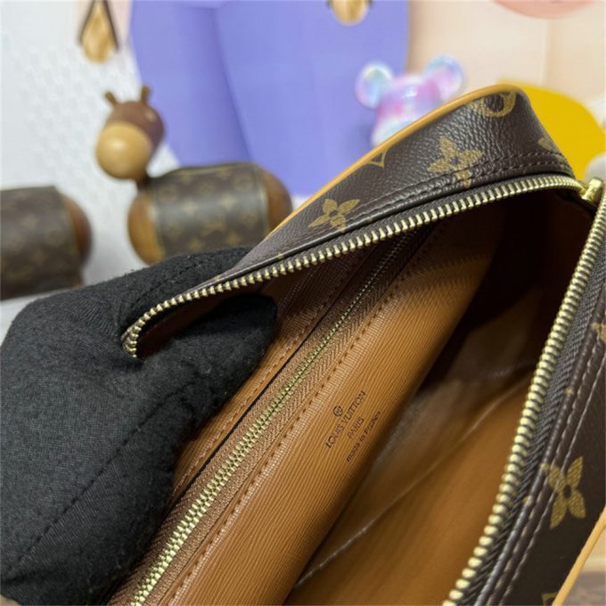 ルイヴィトン 2025年 カメラバッグ M51274 LOUISVUITTON スクエアバッグ ショルダーバッグ モノグラムキャンパス - 画像 (6)