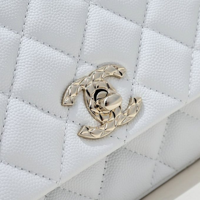 シャネル 2025年 スモール トートバッグ CHANEL ハンドバッグ 2way ショルダーバッグ レディース キャビアスキン - 画像 (8)