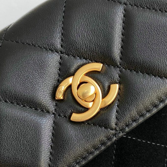 シャネル 2025年 スモール ショルダーバッグ CHANEL スマートフォンかばん スエード レディース - 画像 (9)