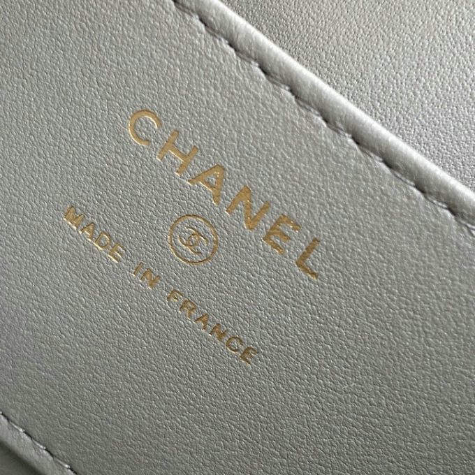 シャネル 2025年 スモール ショルダーバッグ CHANEL スマートフォンかばん スエード レディース - 画像 (6)