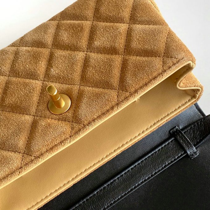 シャネル 2025年 スモール ショルダーバッグ CHANEL スマートフォンかばん スエード レディース - 画像 (6)