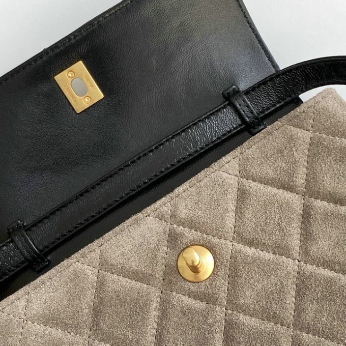 シャネル 2025年 スモール ショルダーバッグ CHANEL スマートフォンかばん スエード レディース - 画像 (6)