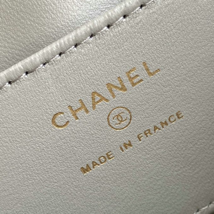 シャネル 2025年 スモール ショルダーバッグ CHANEL スマートフォンかばん スエード レディース - 画像 (7)