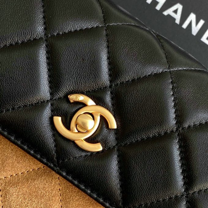 シャネル 2025年 スモール ショルダーバッグ CHANEL スマートフォンかばん スエード レディース - 画像 (9)