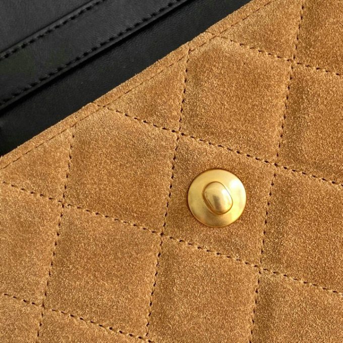 シャネル 2025年 スモール ショルダーバッグ CHANEL スマートフォンかばん スエード レディース - 画像 (7)