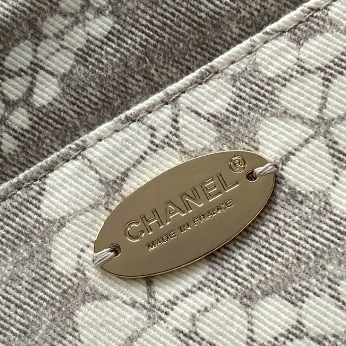 シャネル 2025年 ミディアム ハンドバッグ CHANEL ショルダーバッグ サンドバッグ キャンパス レディース - 画像 (6)