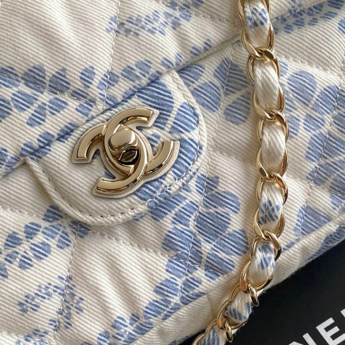 シャネル 2025年 スモール チェーンポーチ CHANEL フラップバッグ ショルダーバッグ サンドバッグ キャンパス レディース - 画像 (9)