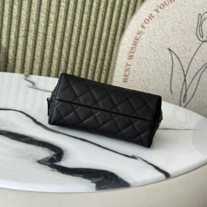 シャネル ヴァニティーケース 2025年 化粧かばん CHANEL クラッチバッグ 手持ちかばん  キャビアスキン - 画像 (4)