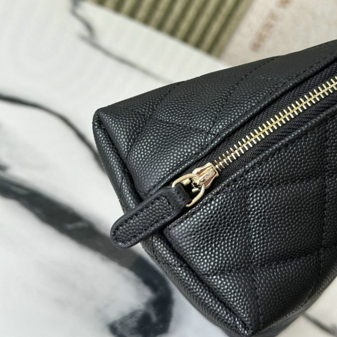 シャネル ヴァニティーケース 2025年 化粧かばん CHANEL クラッチバッグ 手持ちかばん  キャビアスキン - 画像 (8)