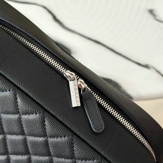 シャネル ヴァニティーケース 2025年 化粧かばん CHANEL クラッチバッグ 手持ちかばん キャビアスキン - 画像 (14)