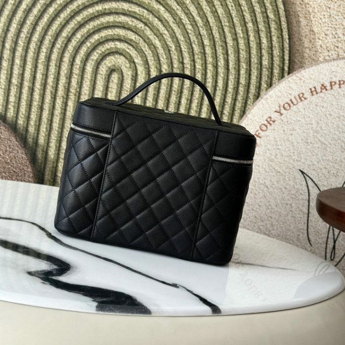 シャネル ヴァニティーケース 2025年 化粧かばん CHANEL クラッチバッグ 手持ちかばん キャビアスキン - 画像 (3)