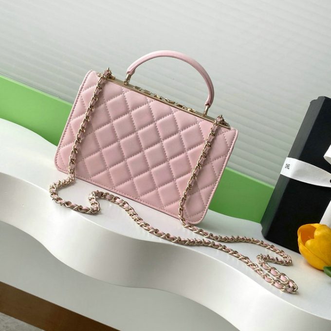 シャネル 2025年 WOC トップハンドルバッグ CHANEL トートバッグ 2way ショルダーバッグ レディース ゴールド金具 - 画像 (3)