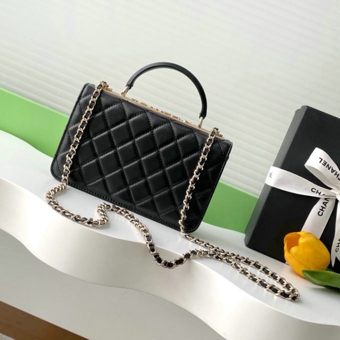 シャネル 2025年 WOC トップハンドルバッグ CHANEL トートバッグ 2way ショルダーバッグ レディース 黒 - 画像 (3)